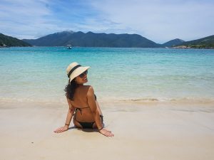 Aprenda a planejar uma viagem para Arraial do Cabo nesse post! Dicas de quando ir, onde se hospedar, melhores passeios e mais!