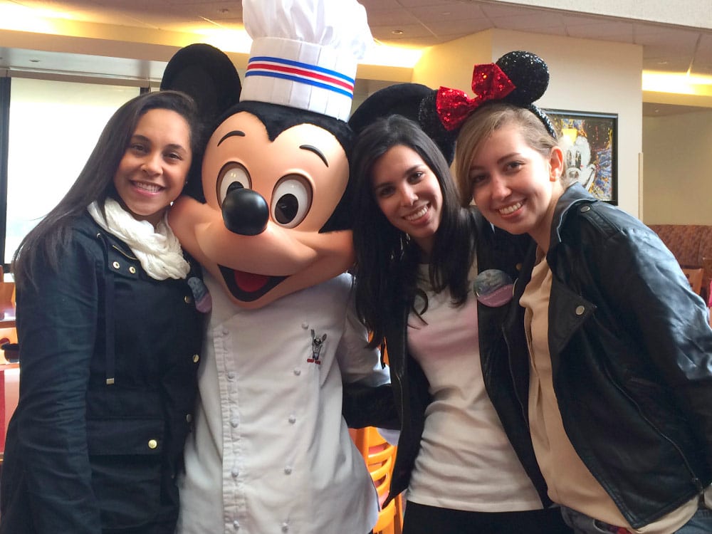 Veja 6 cafés da manhã com personagens na Disney que você precisa conhecer!