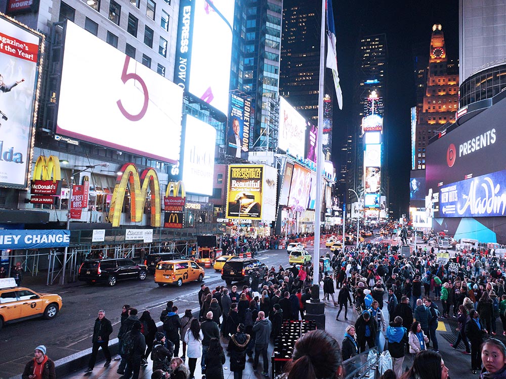 Descubra nesse post 13 passeios grátis para fazer em New York e descubra como conhecer a cidade sem gastar muito!
