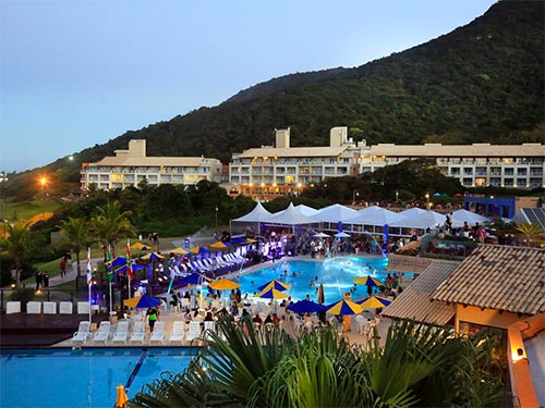 Descubra onde se hospedar em Florianópolis nesse post! Dicas dos melhores resorts, hotéis e hostels!