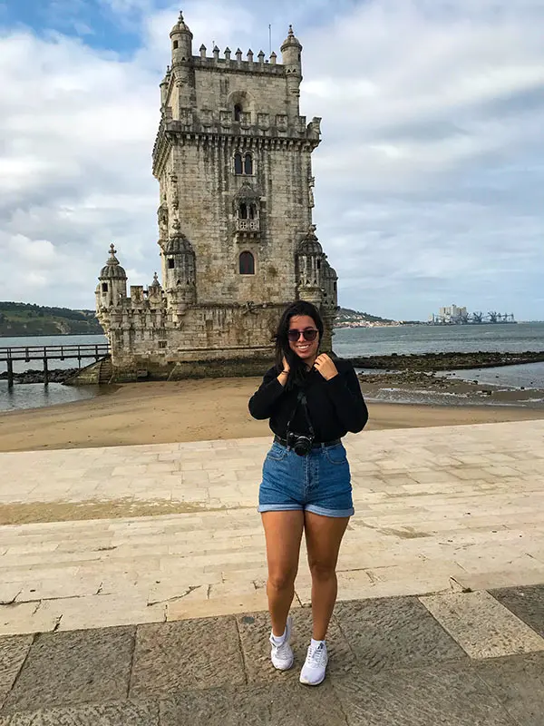 One of the best places to travel alone abroad is Portugal! Portuguese makes everything easier! Discover this and other destinations to explore on your own in this post!