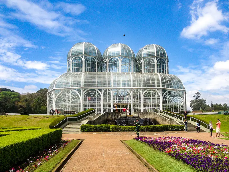 Discover the best cold places to travel in Brazil in this post! Tips for the best destinations and hotels to enjoy winter!