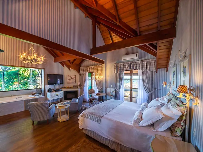 Gramado and Canela are great destinations to enjoy winter! See these and other cool places to travel in Brazil in this post!